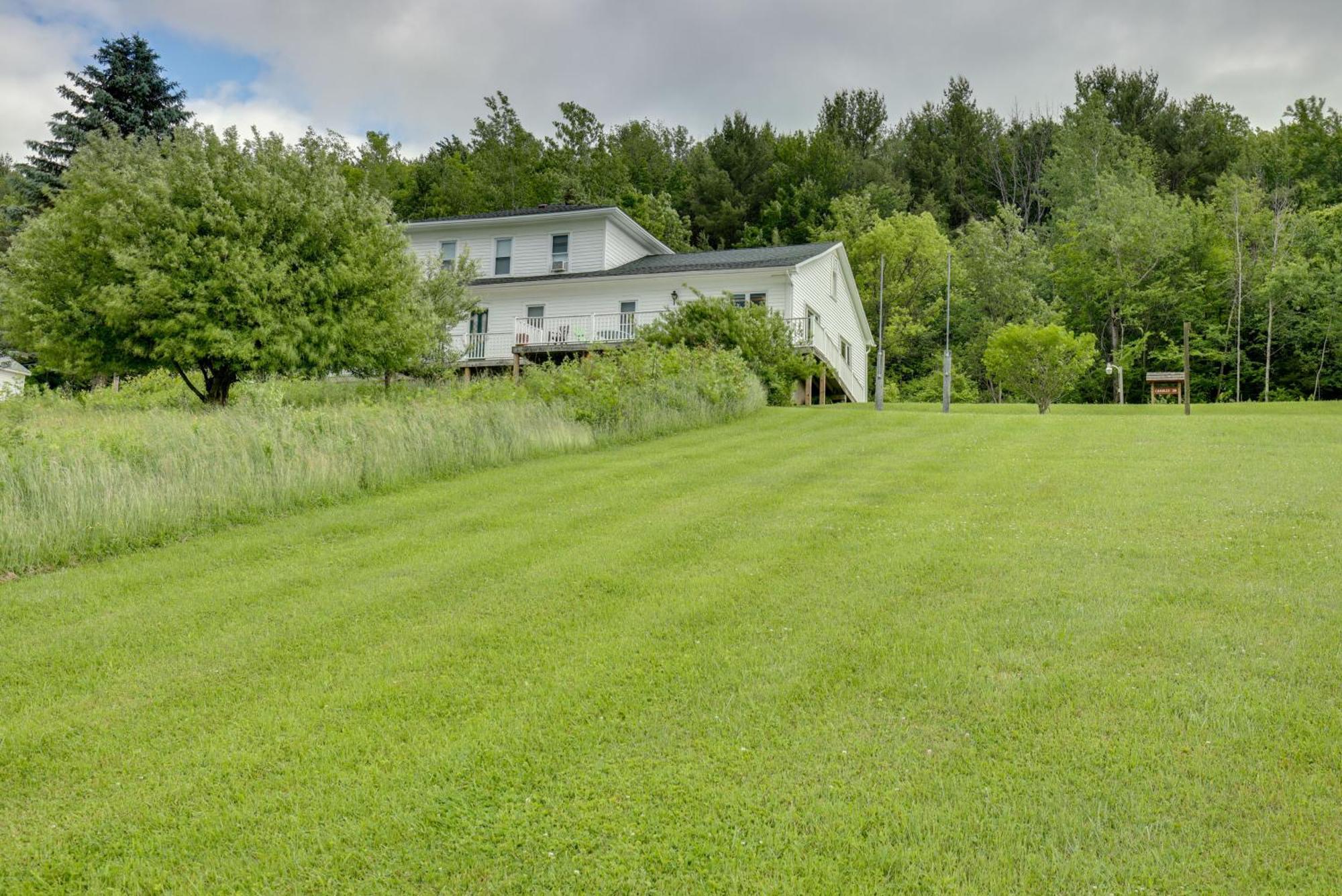 Lawrenceville Apartment With Deck Near Gaming Lands! Exterior foto