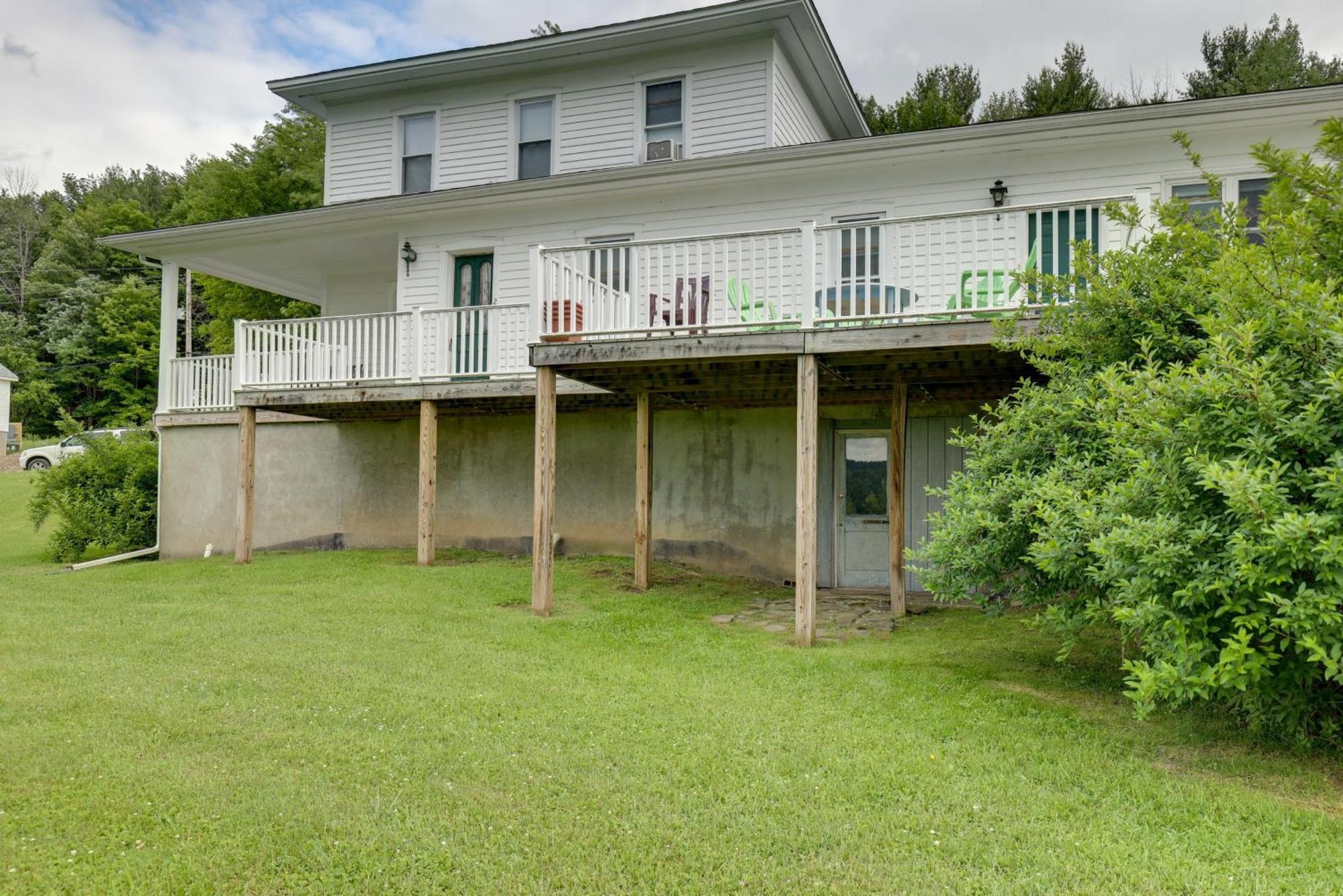Lawrenceville Apartment With Deck Near Gaming Lands! Exterior foto