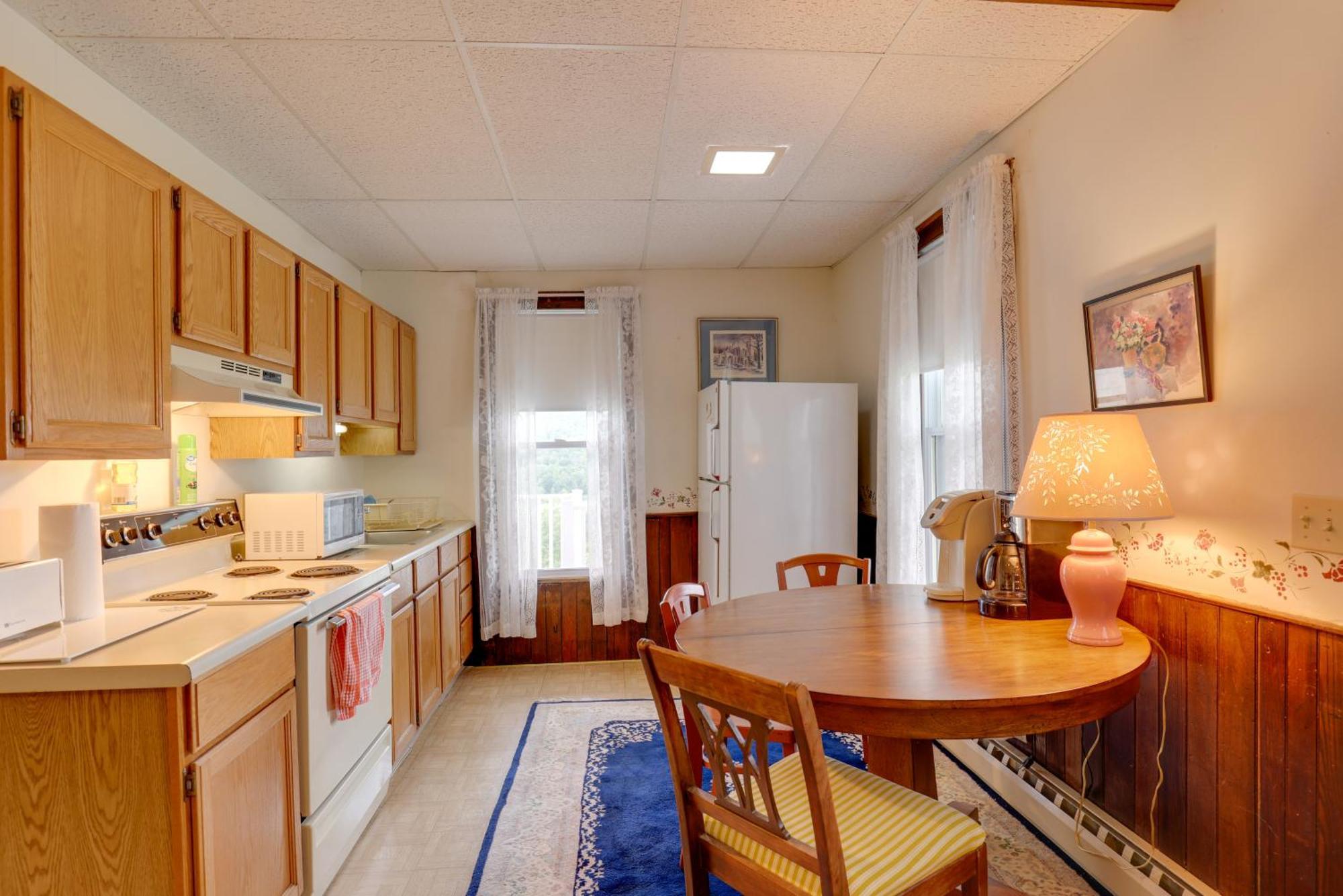 Lawrenceville Apartment With Deck Near Gaming Lands! Exterior foto